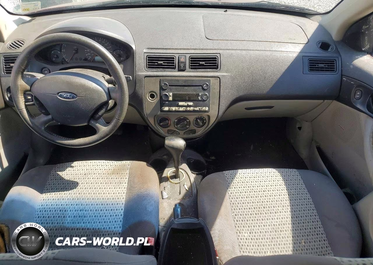 2007 Ford Focus Zx4 VIN:1FAHP34N37W365047 - 8