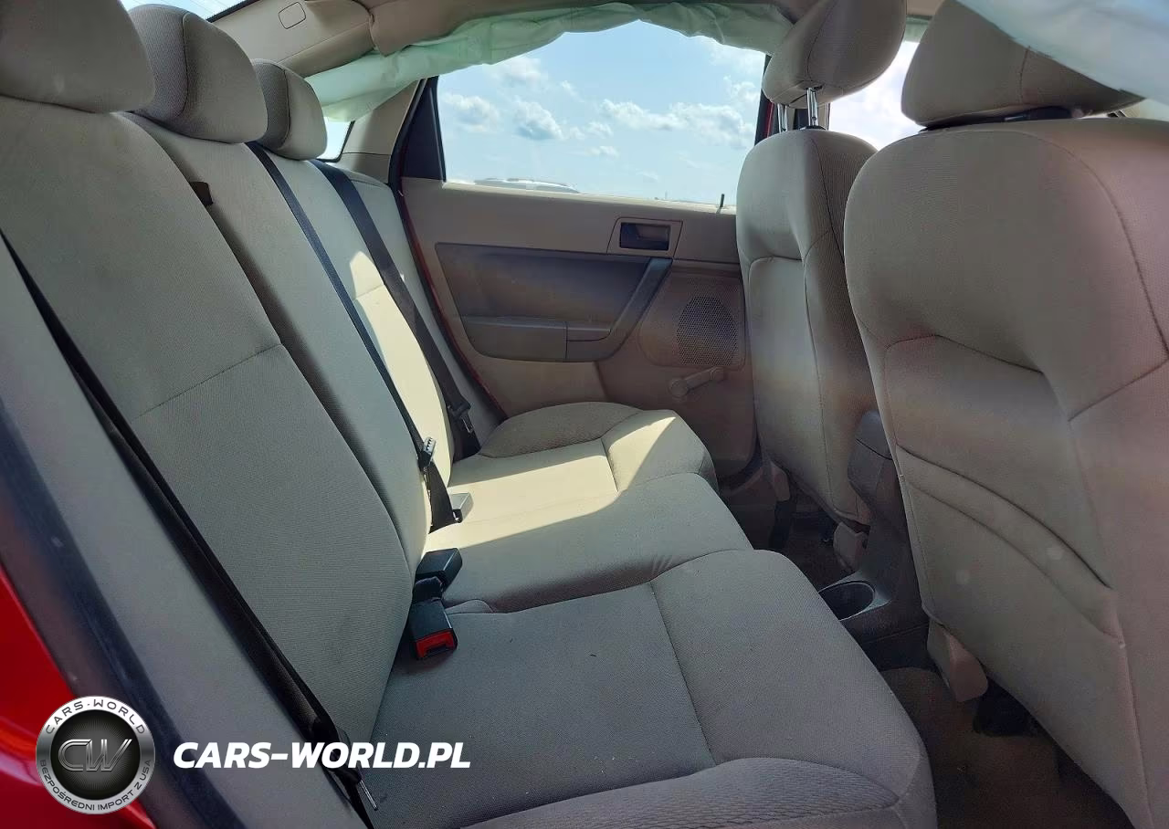 2010 Ford Focus S VIN:1FAHP3EN6AW103948 - 10