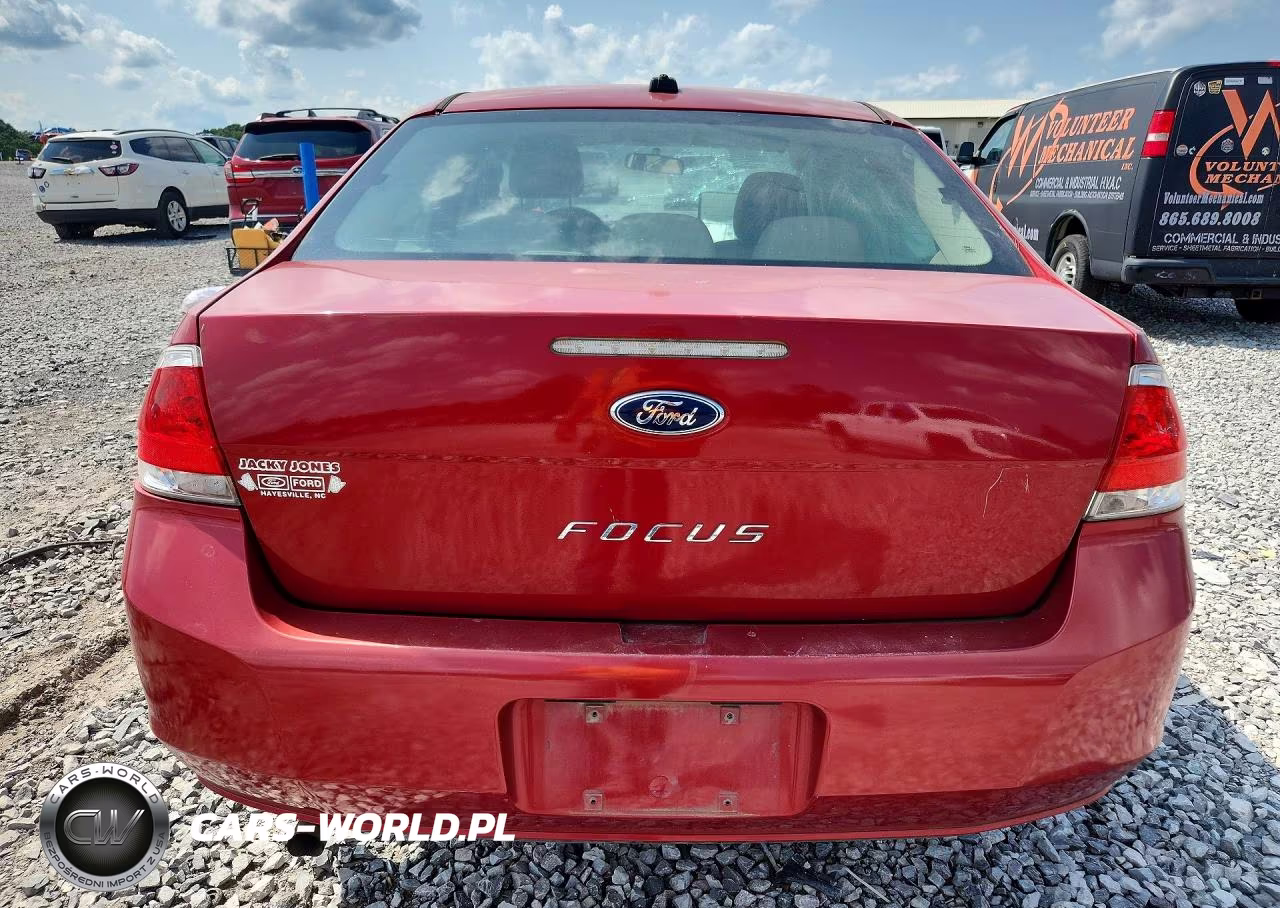 2010 Ford Focus S VIN:1FAHP3EN6AW103948 - 6