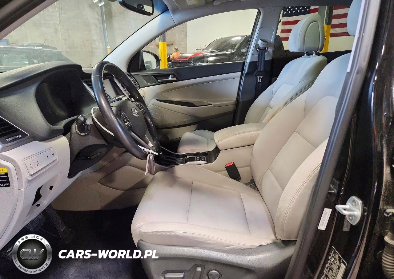 2018 Hyundai Tucson Value VIN:KM8J3CA28JU794393 - 7