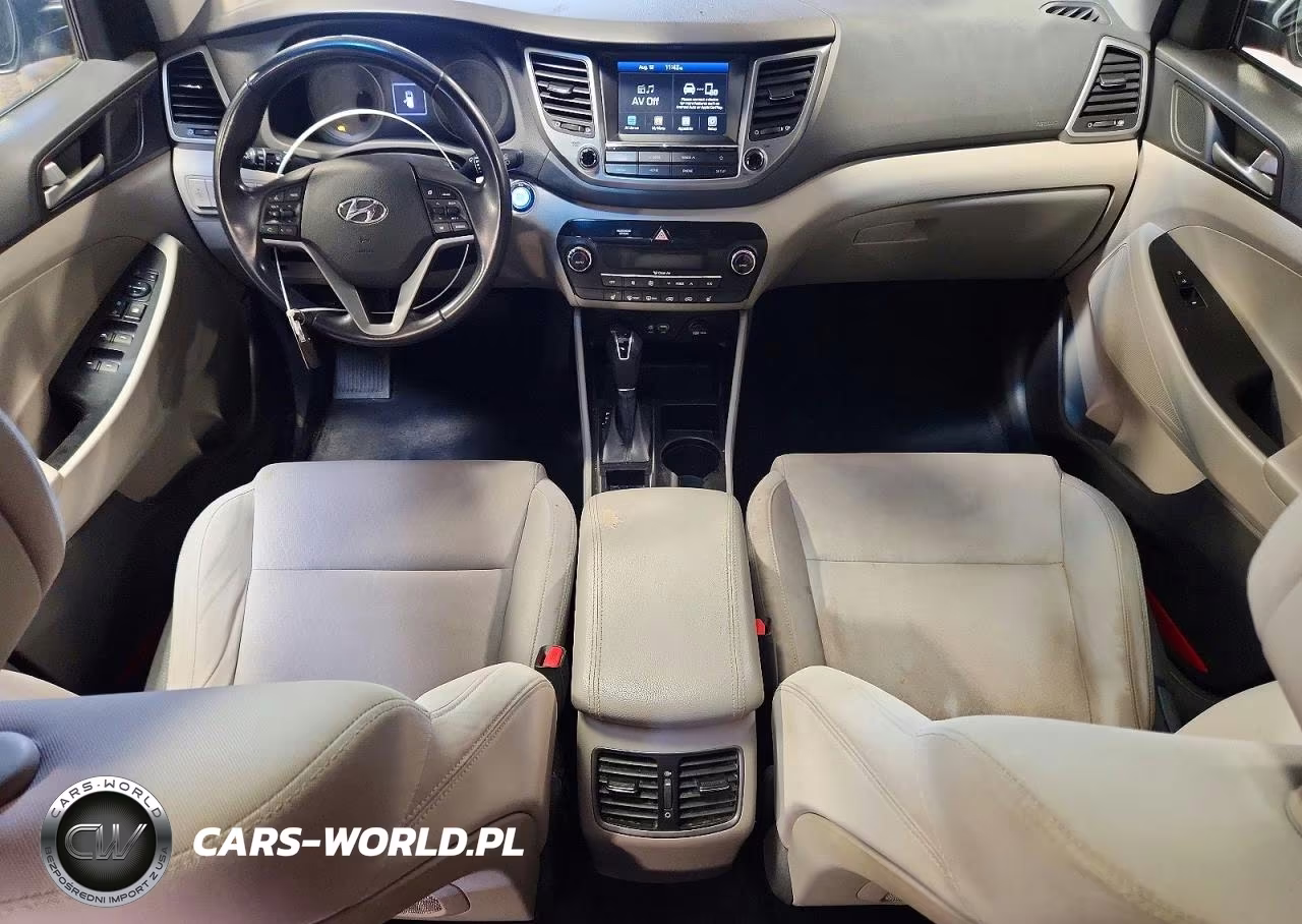 2018 Hyundai Tucson Value VIN:KM8J3CA28JU794393 - 8