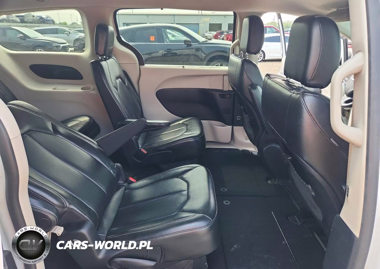 2020 Chrysler Voyager Lxi VIN:2C4RC1DG4LR157200 - 11