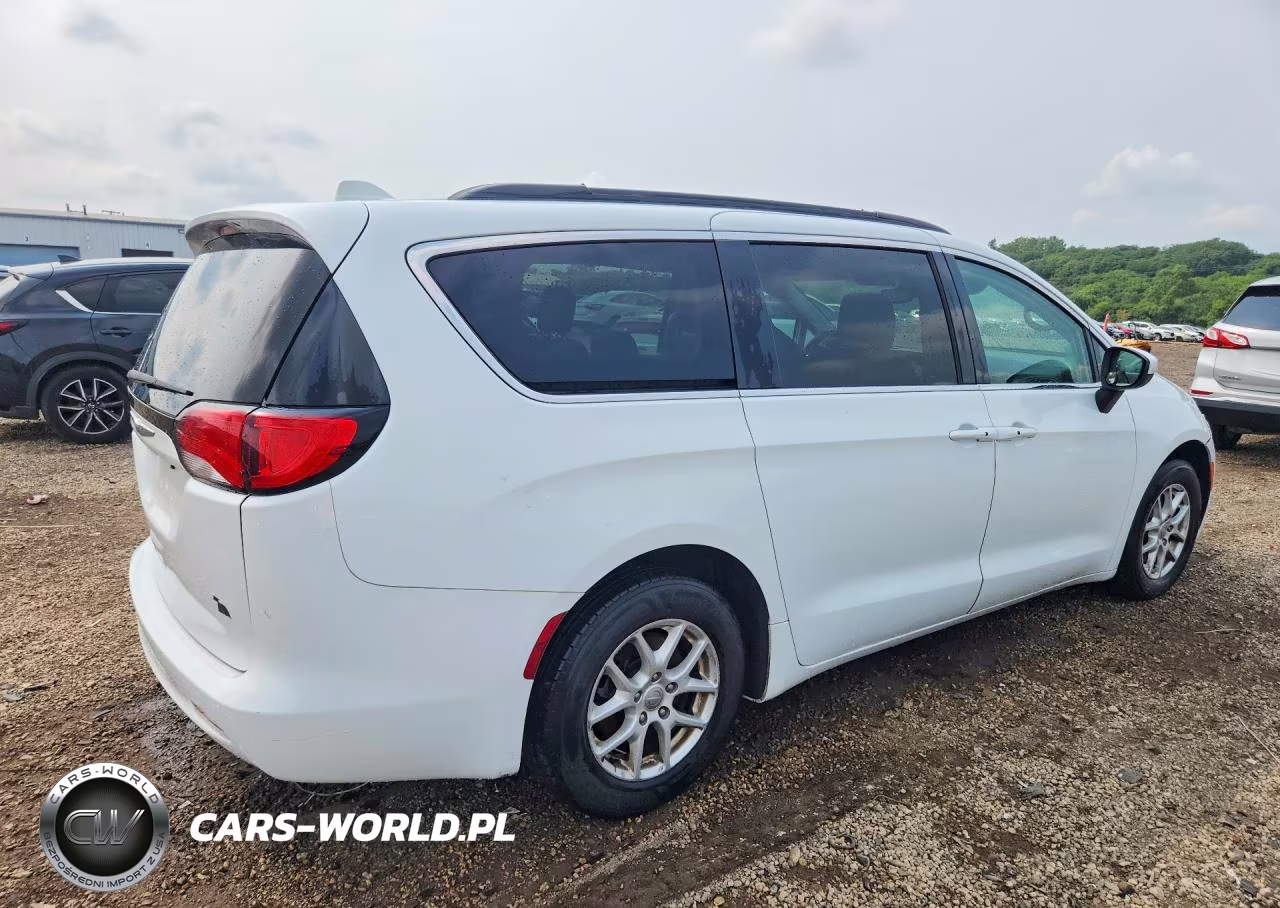 2020 Chrysler Voyager Lxi VIN:2C4RC1DG4LR157200 - 3