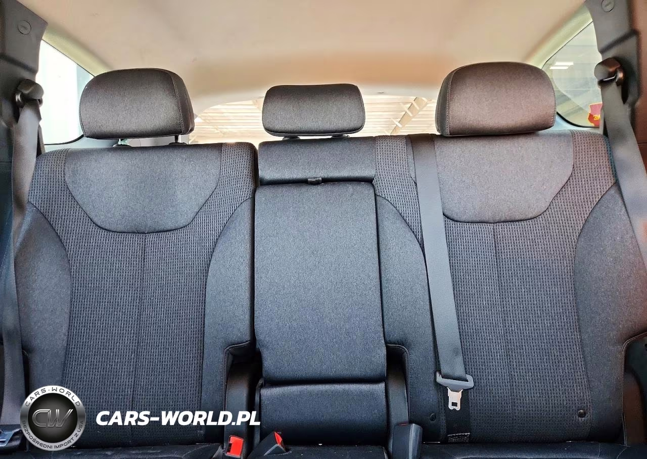 2020 Hyundai Santa Fe Sel VIN:5NMS3CAD9LH203153 - 10
