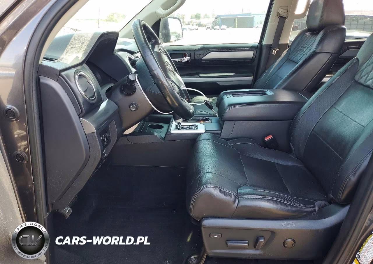2018 Toyota Tundra Platinum VIN:5TFAY5F10JX727495 - 7