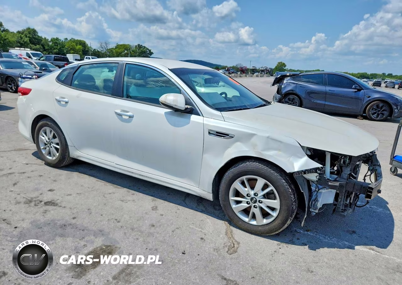 2018 Kia Optima Lx VIN:KNAGT4L3XJ5206138 - 4