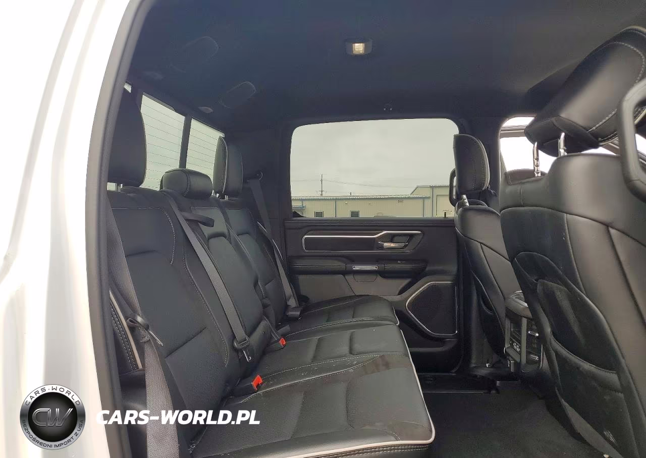 2025 Ram 1500 Laramie VIN:1C6SRFJP2SN567594 - 10