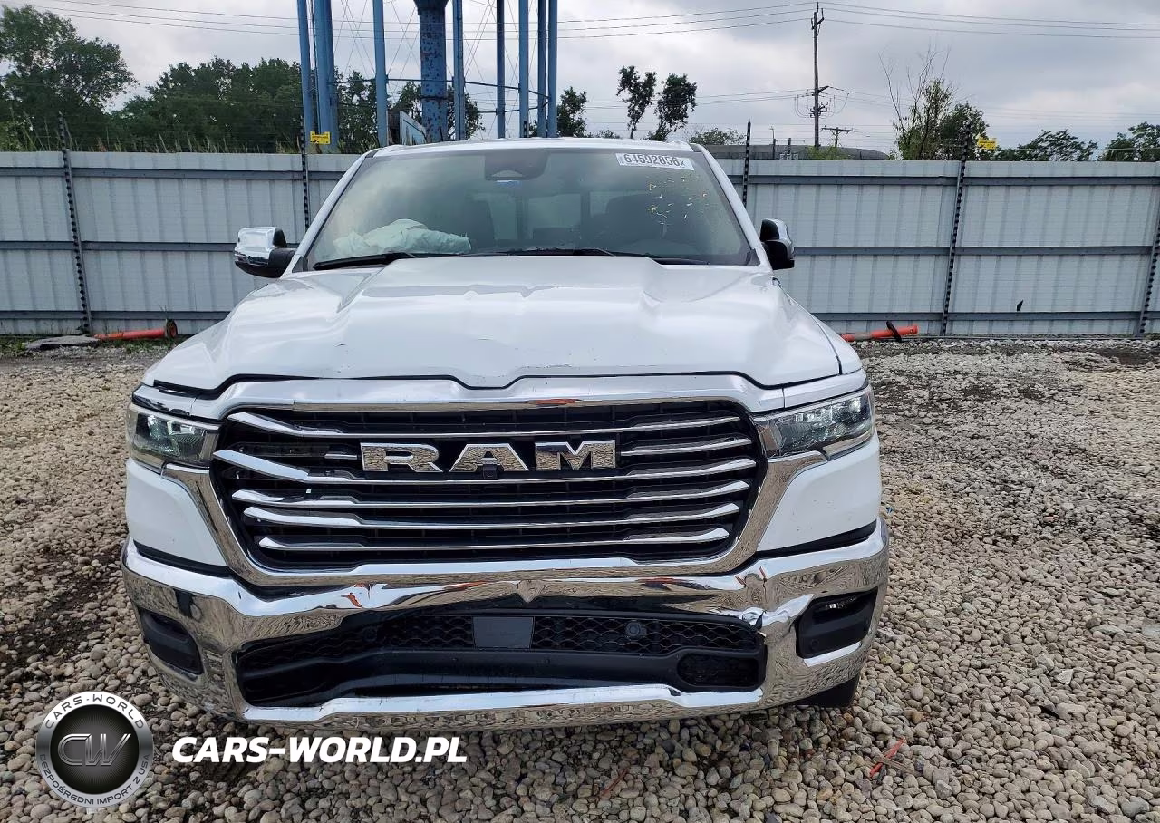 2025 Ram 1500 Laramie VIN:1C6SRFJP2SN567594 - 5