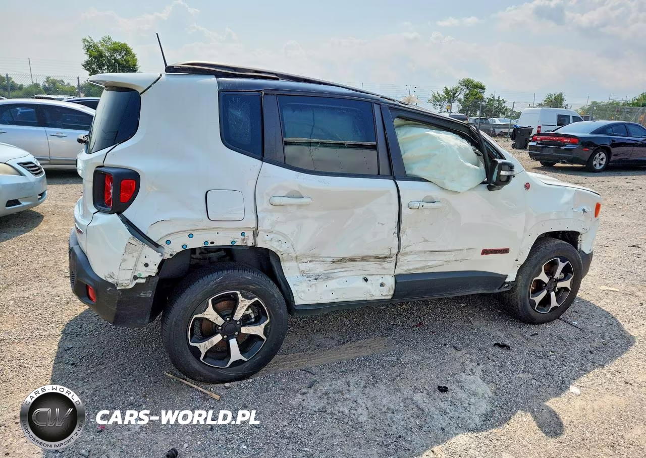 2022 Jeep Renegade Trailhawk 4X4 VIN:ZACNJDC1XNPN69967 - 3