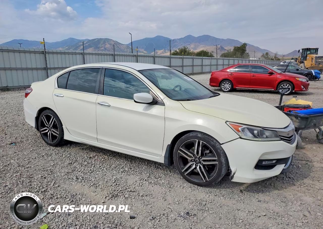 2017 Honda Accord Sport VIN:1HGCR2F50HA176099 - 4