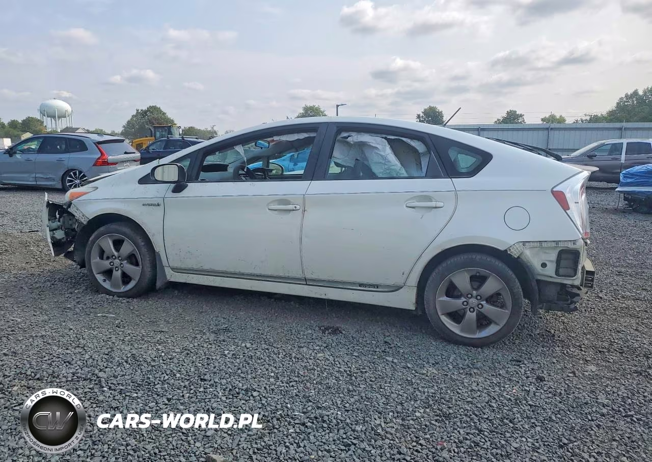 2015 Toyota Prius Persona Series VIN:JTDKN3DU4F0399352 - 2