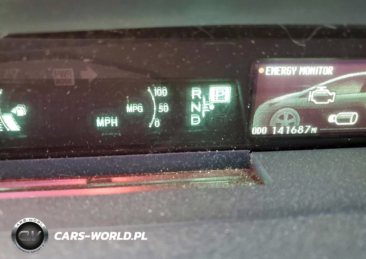 2015 Toyota Prius Persona Series VIN:JTDKN3DU4F0399352 - 9