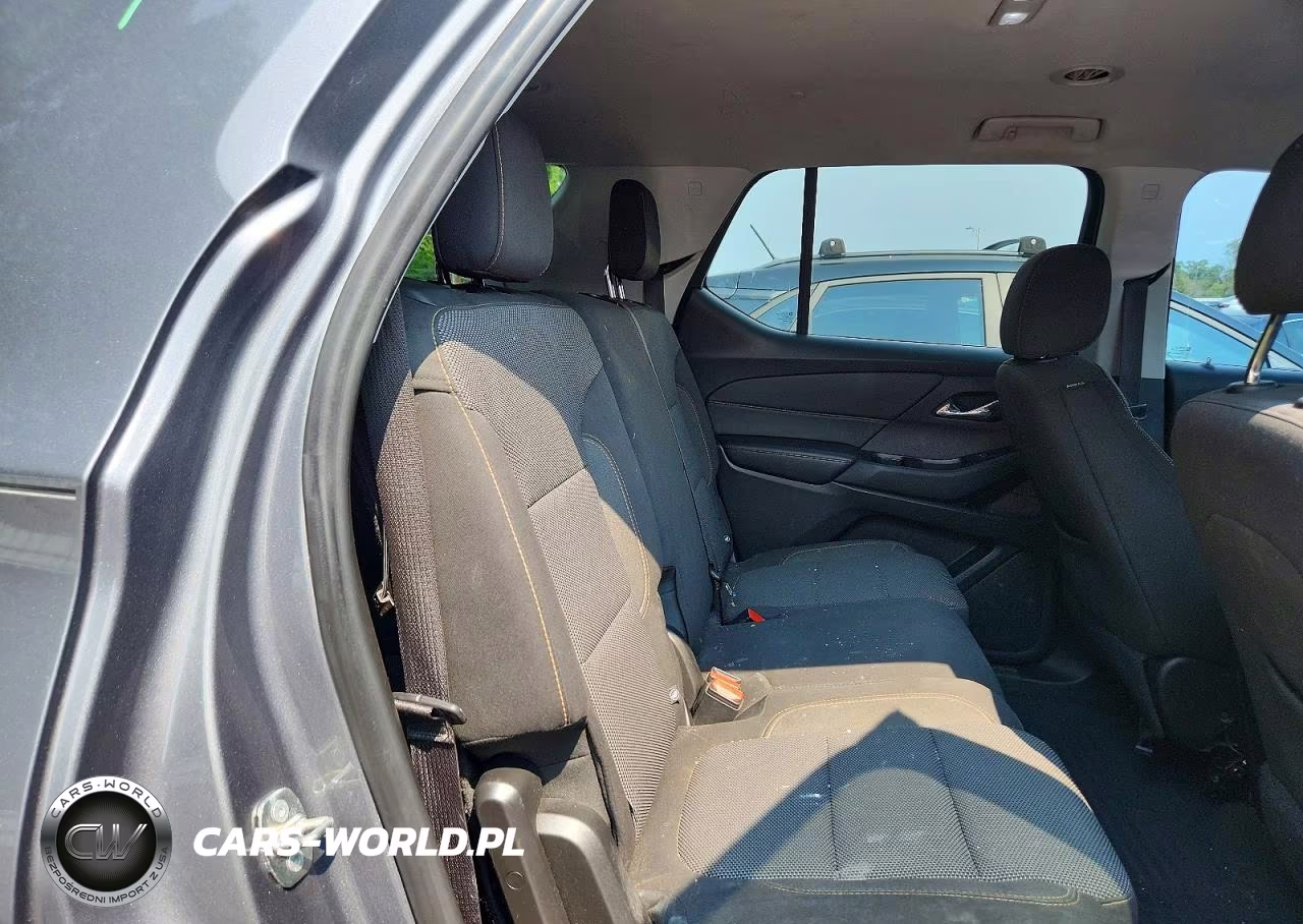 2018 Chevrolet Traverse Ls VIN:1GNERFKW5JJ251633 - 10