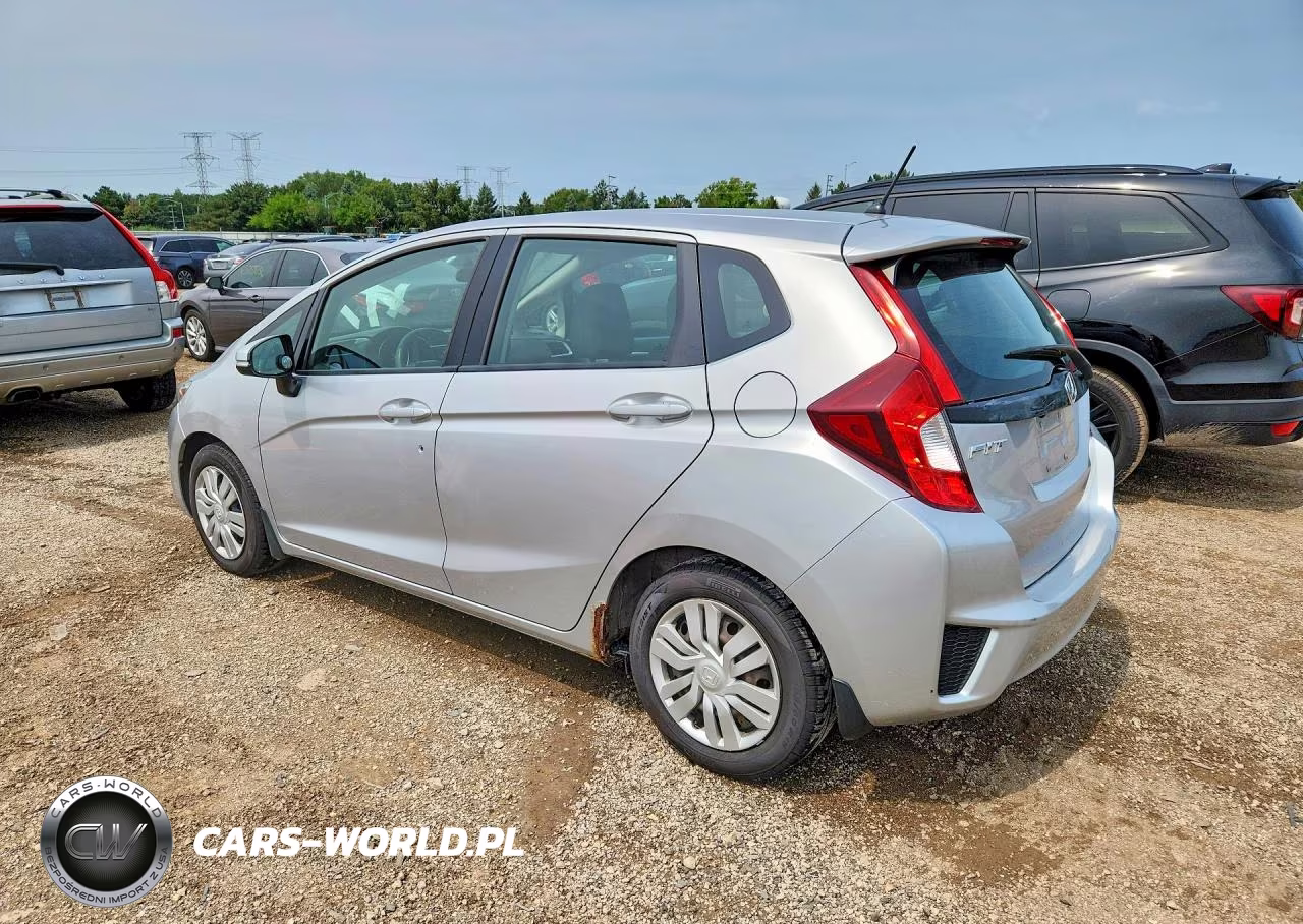 2015 Honda Fit Lx VIN:3HGGK5H54FM738588 - 2