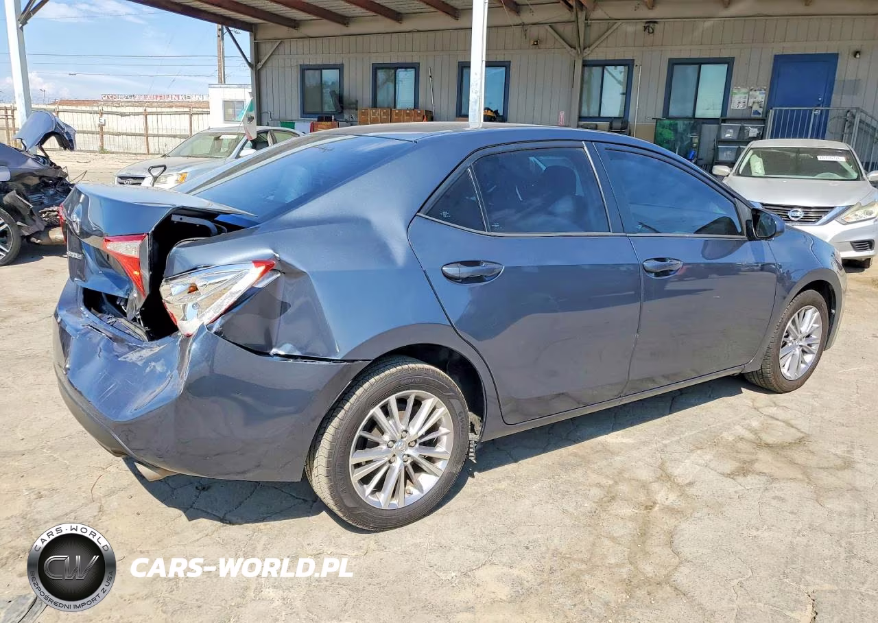 2015 Toyota Corolla Le Plus VIN:5YFBURHE3FP295854 - 3