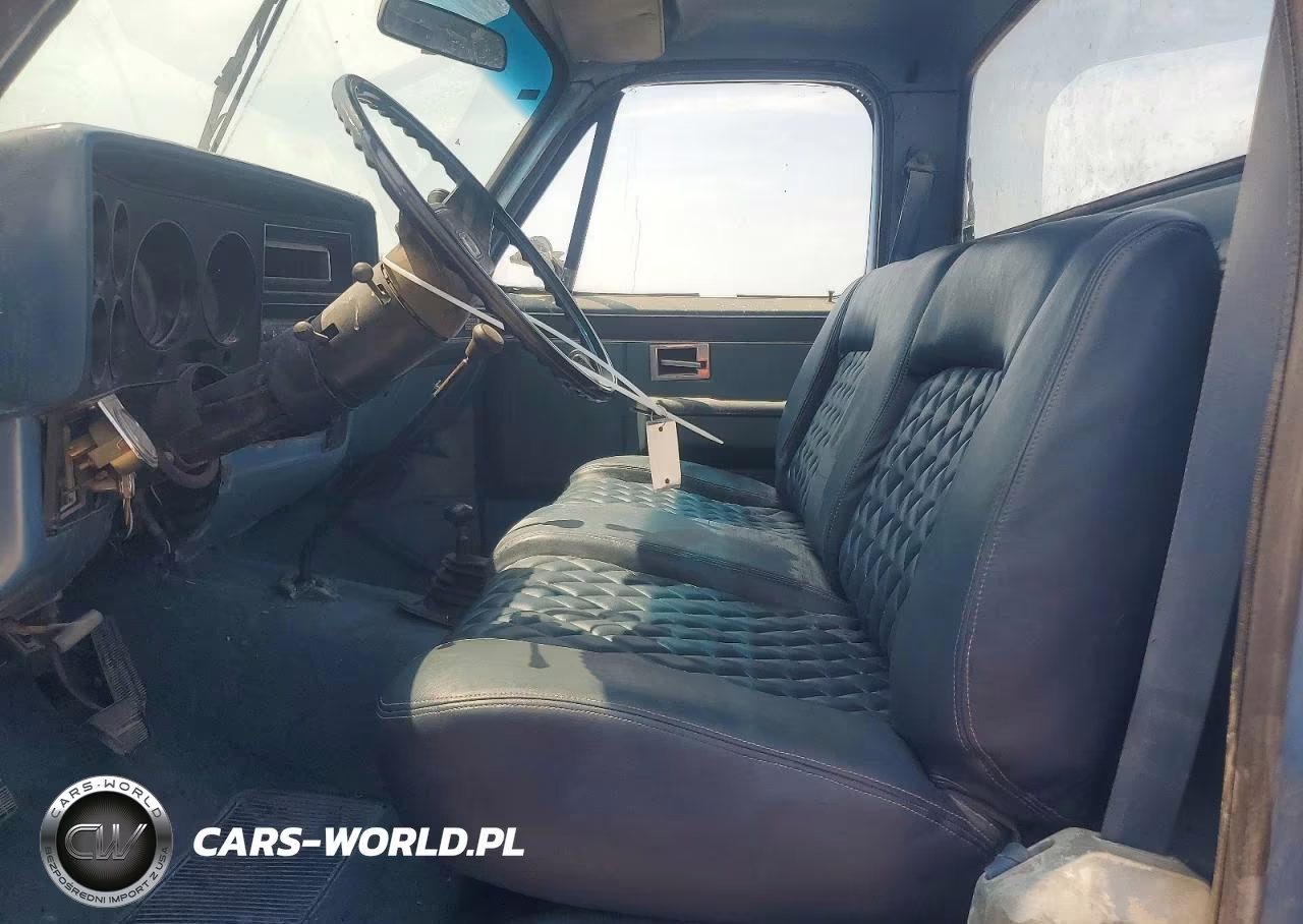 1981 GMC K2500 VIN:1GTGK24M8BJ509512 - 7