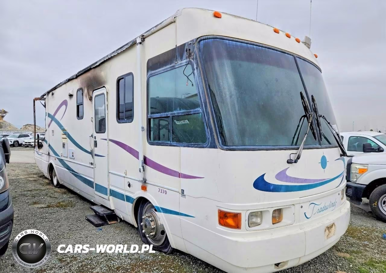 1999 National Rv