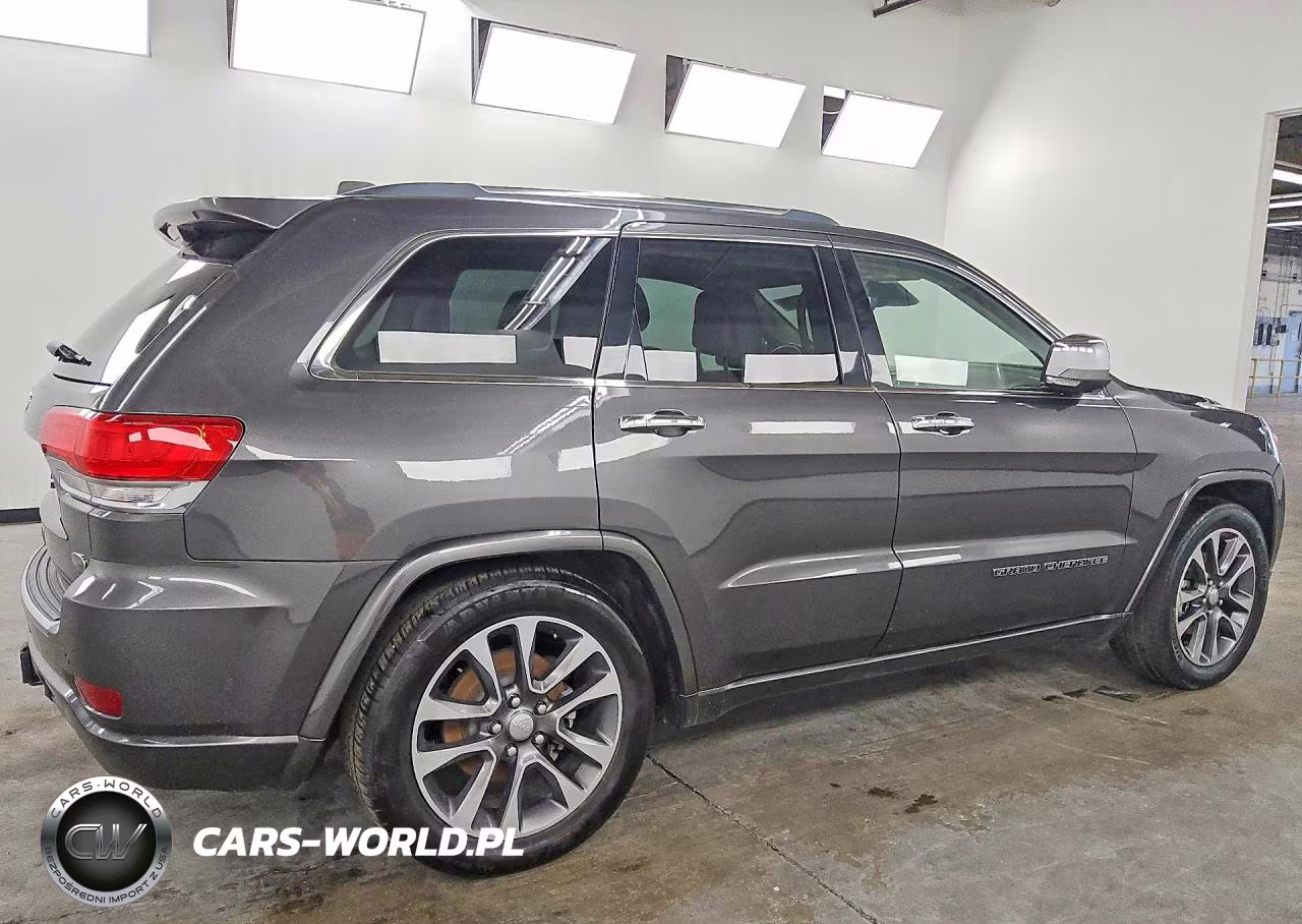 2017 Jeep Grand Cherokee Overland VIN:1C4RJFCG1HC904269 - 3