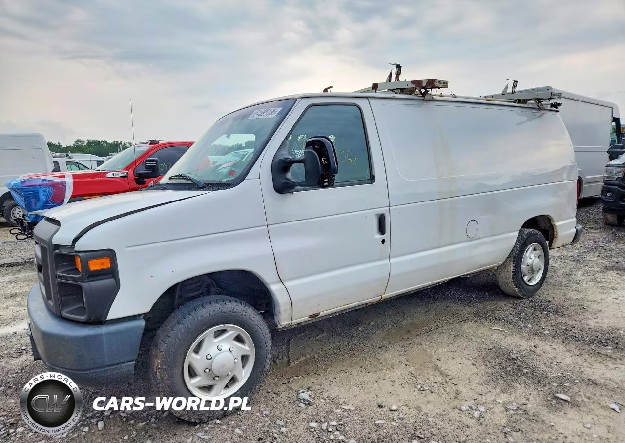 2014 Ford Econoline E150 Van – zdjęcie 1 z 13