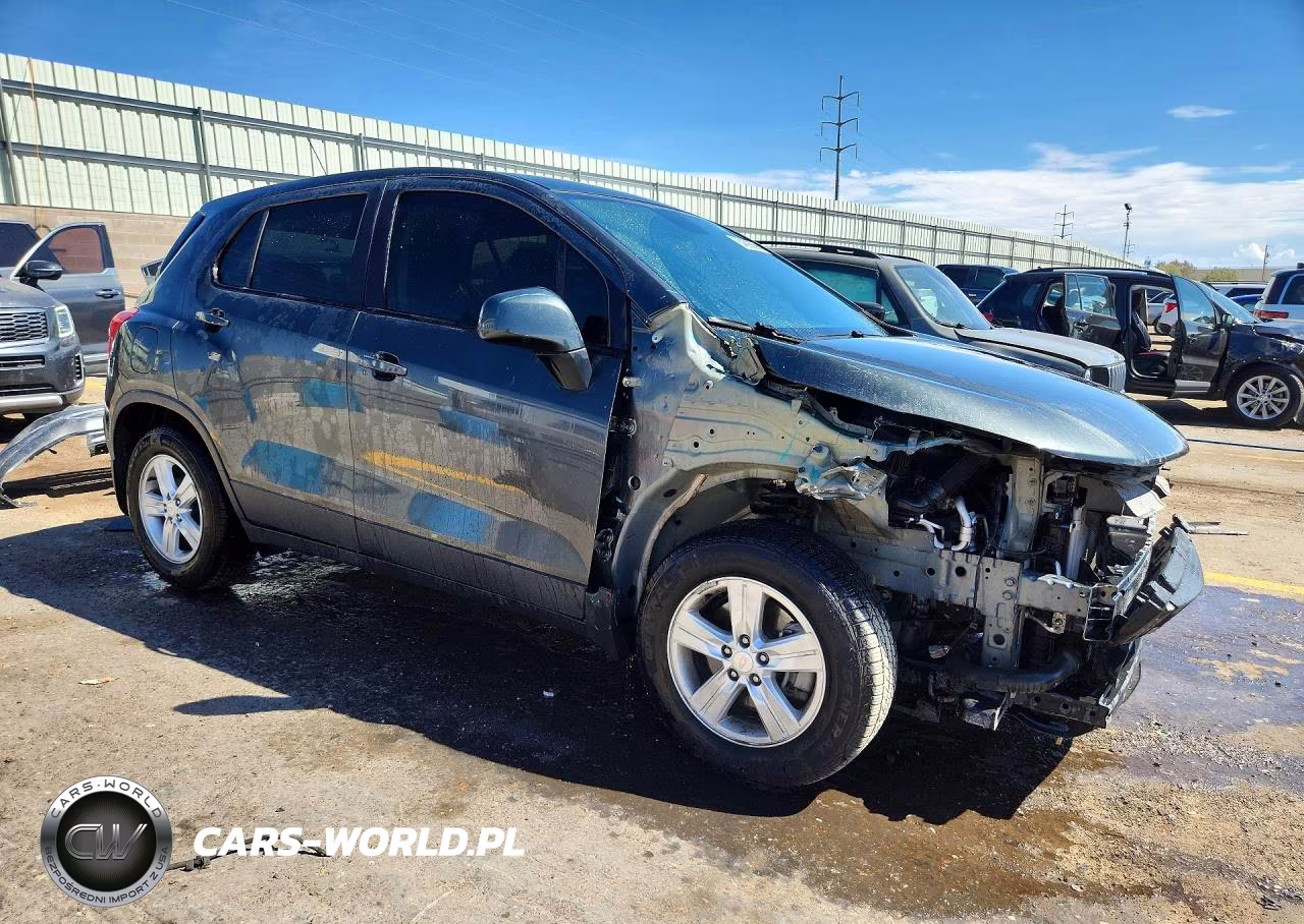 2020 Chevrolet Trax Ls VIN:3GNCJKSB1LL173030 - 4
