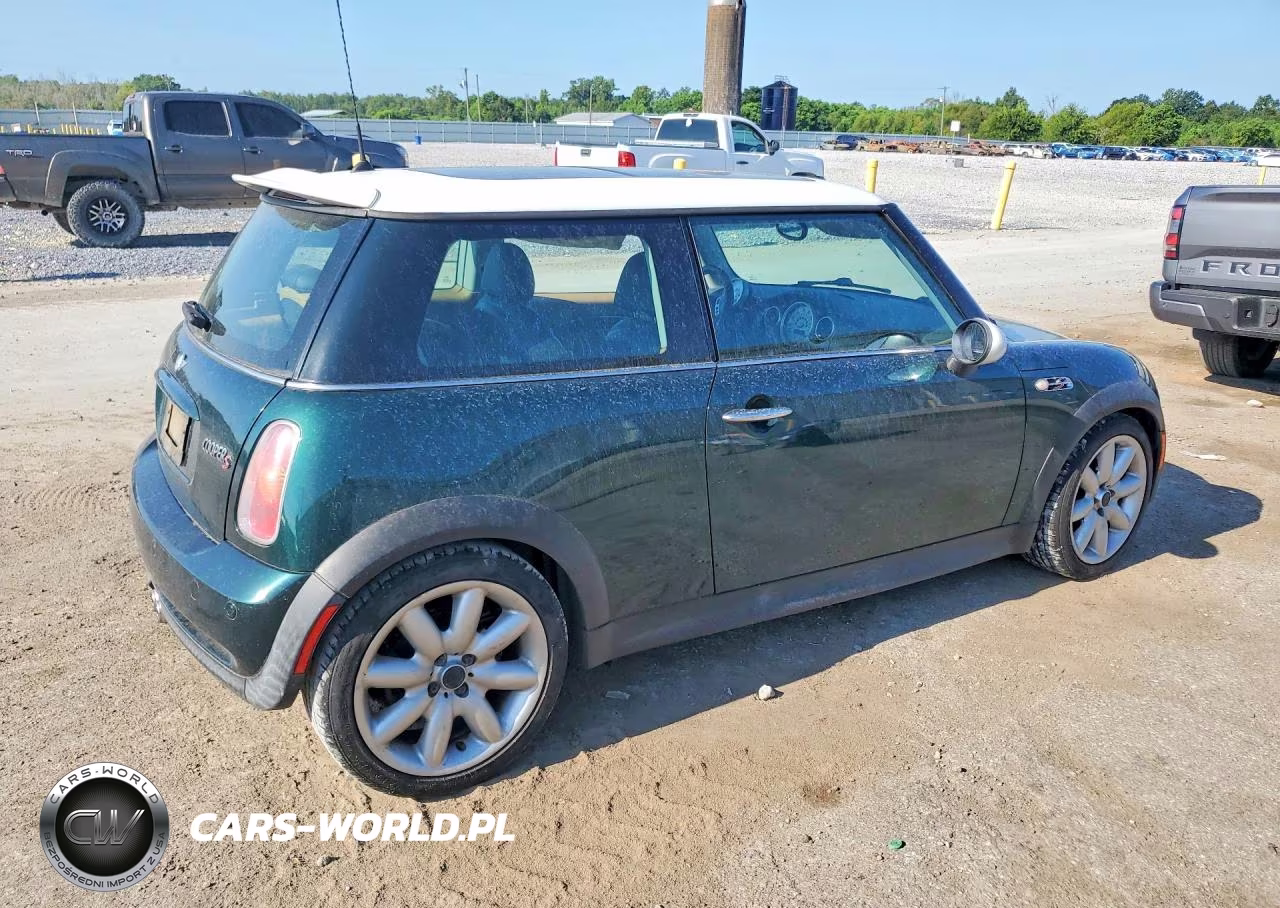 2004 Mini Cooper S VIN:WMWRE33434TD84174 - 3
