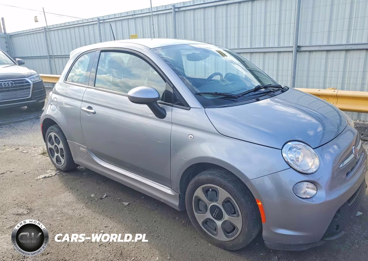 2017 Fiat 500 Electric VIN:3C3CFFGEXHT699110 - 4