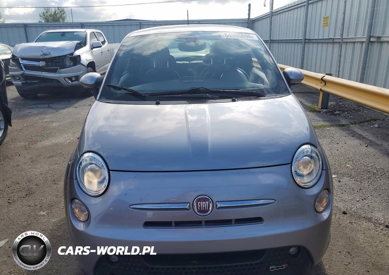 2017 Fiat 500 Electric VIN:3C3CFFGEXHT699110 - 5