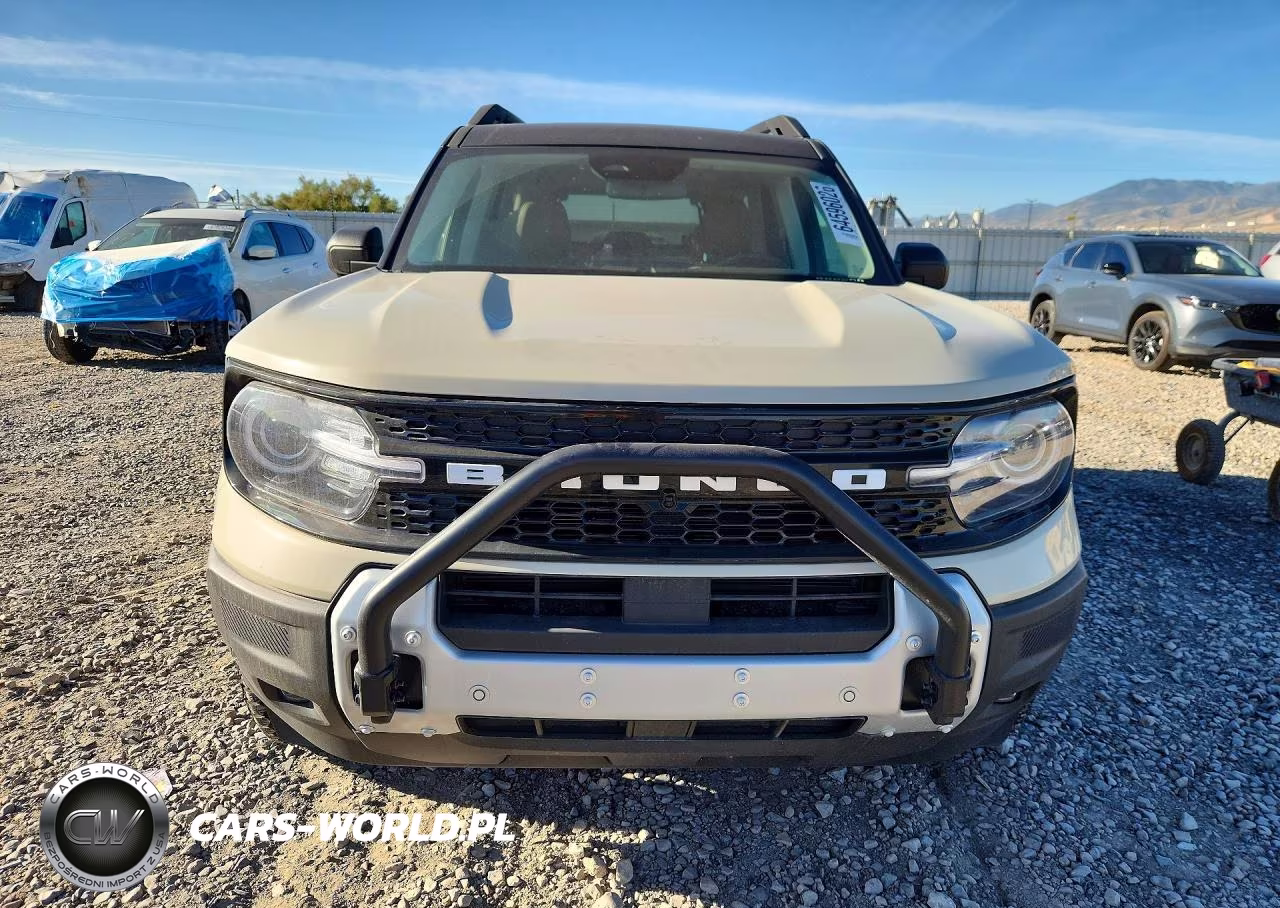 2025 Ford Bronco Sport Outer Banks VIN:3FMCR9CN6SRF35573 - 5