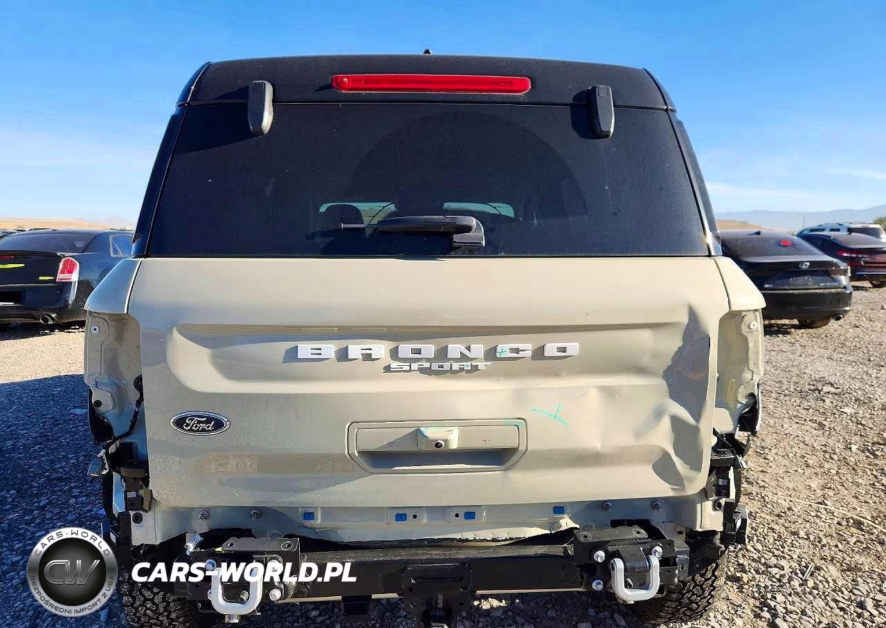 2025 Ford Bronco Sport Outer Banks VIN:3FMCR9CN6SRF35573 - 6