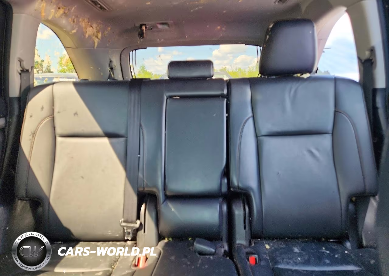 2019 Toyota Highlander Xle VIN:5TDJZRFH7KS589429 - 10