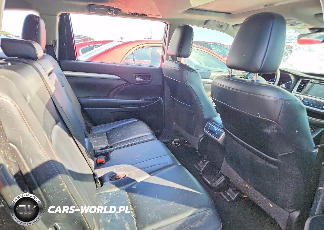 2019 Toyota Highlander Xle VIN:5TDJZRFH7KS589429 - 11