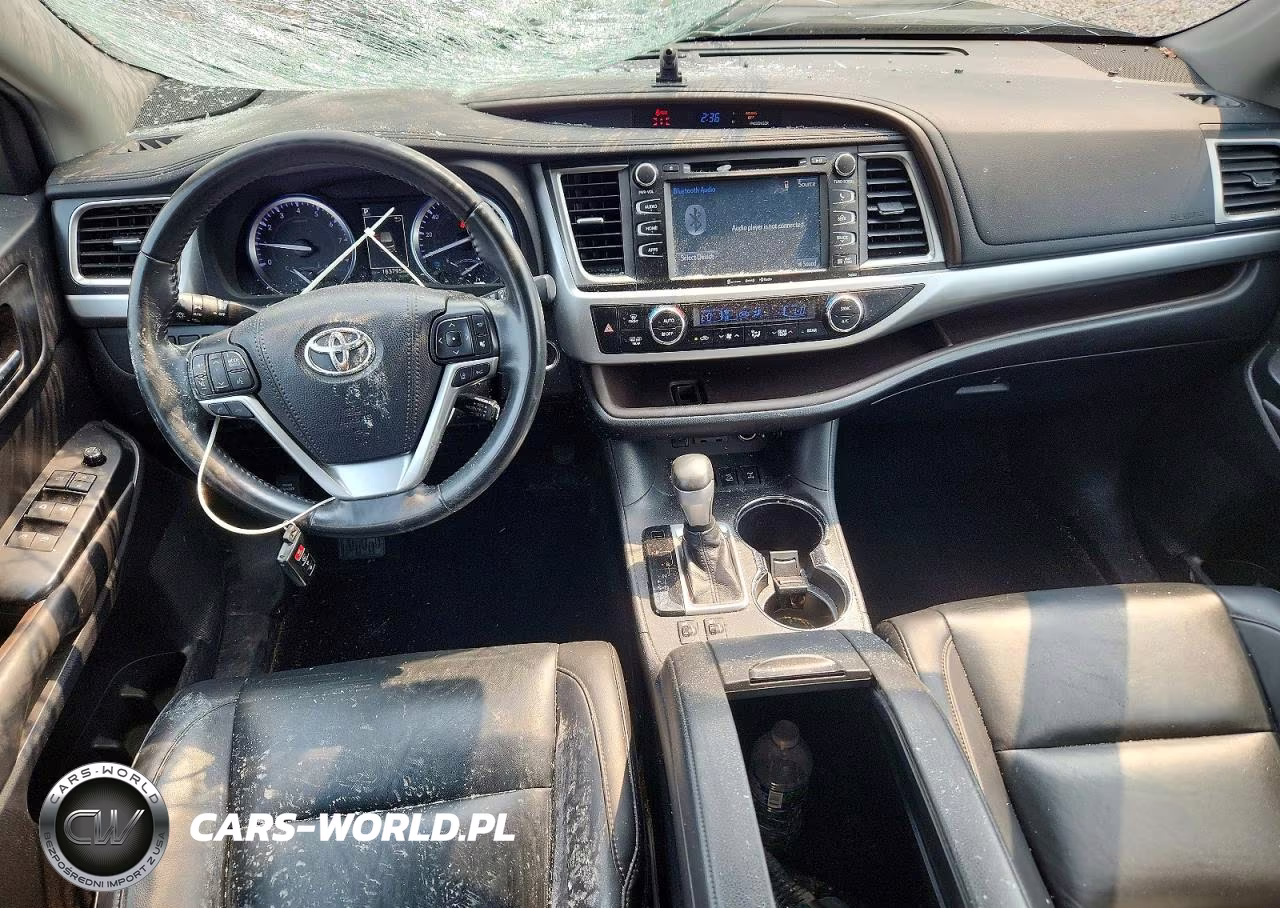 2019 Toyota Highlander Xle VIN:5TDJZRFH7KS589429 - 8