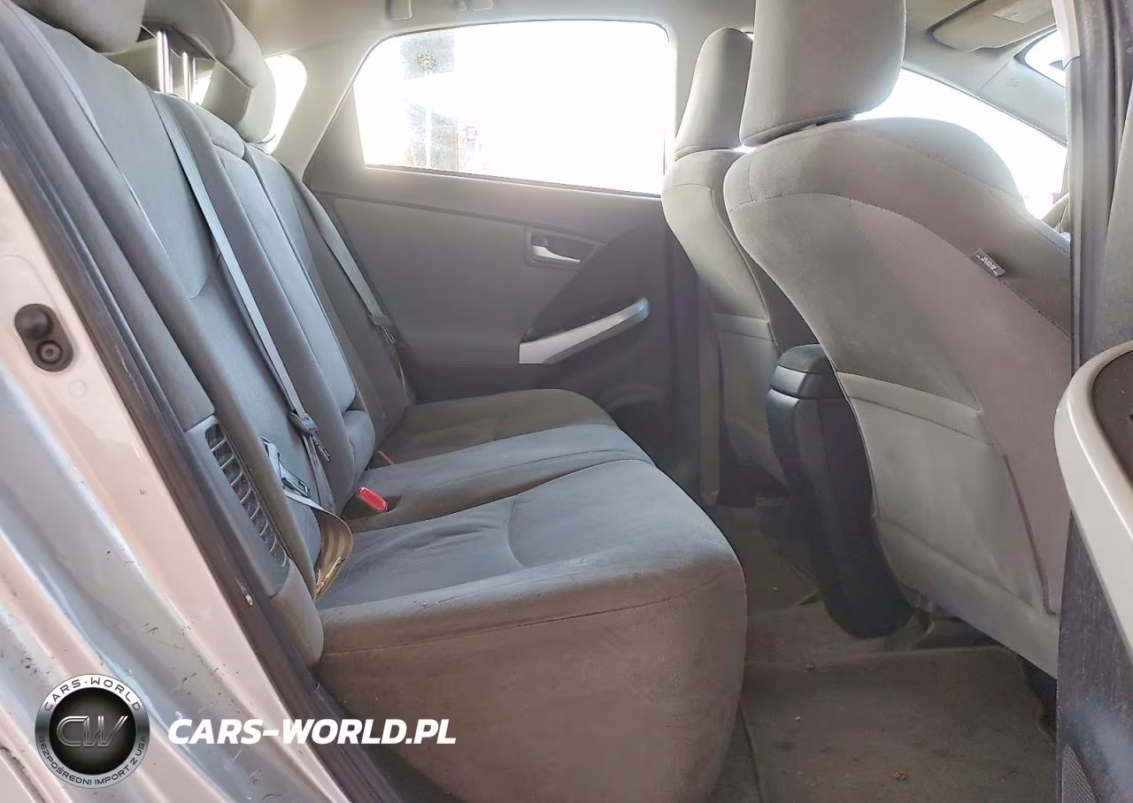 2013 Toyota Prius Plug-In Hybrid Base VIN:JTDKN3DP8D3043749 - 10