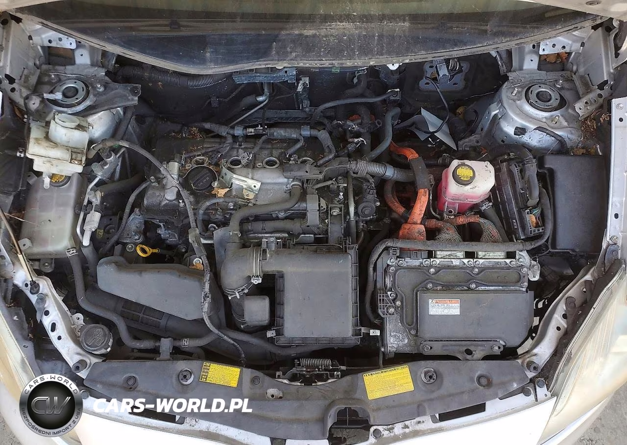 2013 Toyota Prius Plug-In Hybrid Base VIN:JTDKN3DP8D3043749 - 11