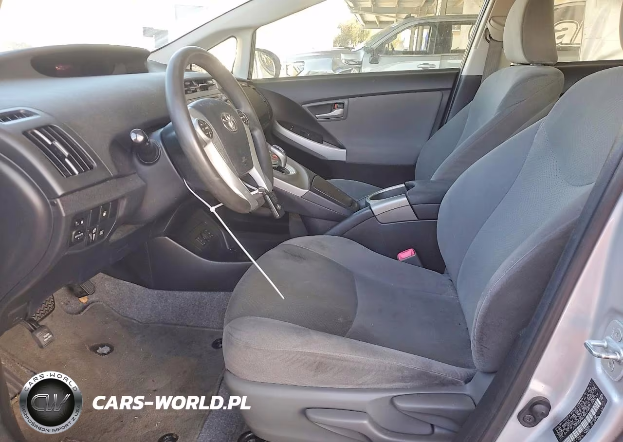 2013 Toyota Prius Plug-In Hybrid Base VIN:JTDKN3DP8D3043749 - 7