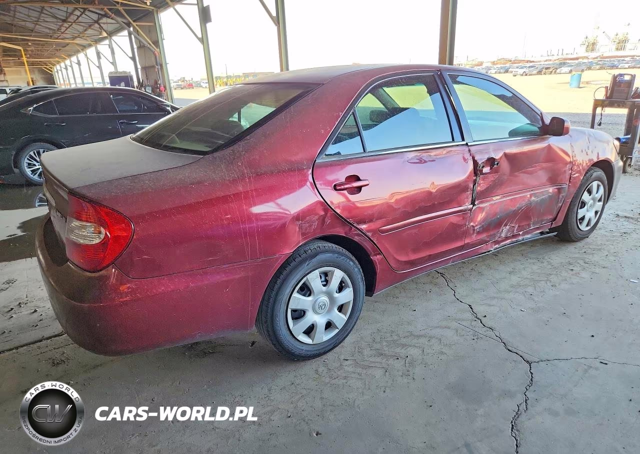 2003 Toyota Camry Le VIN:4T1BE32K03U193673 - 3