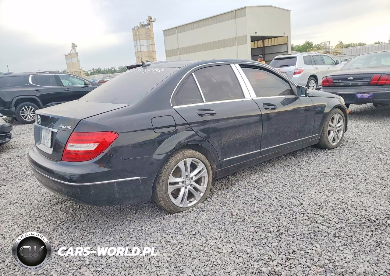 2013 Mercedes-Benz C 300 4Matic VIN:WDDGF8ABXDR242054 - 3