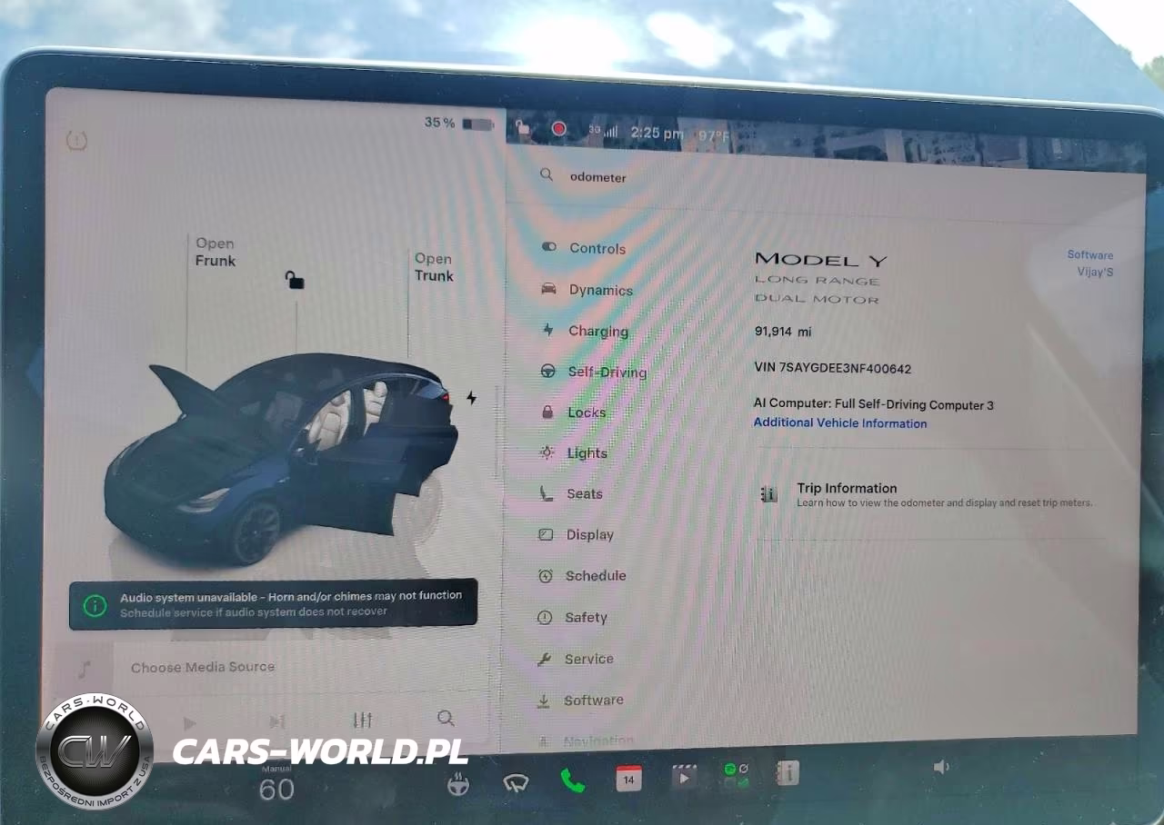 2022 Tesla Model Y VIN:7SAYGDEE3NF400642 - 9