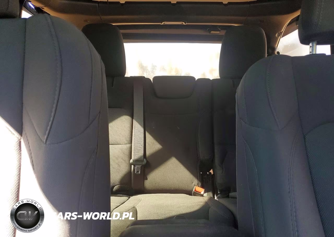 2019 Jeep Wrangler Unlimited Sport VIN:1C4HJXDN0KW593731 - 10