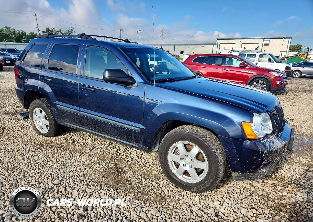 2008 Jeep Grand Cherokee Laredo VIN:1J8GR48K28C216260 - 4