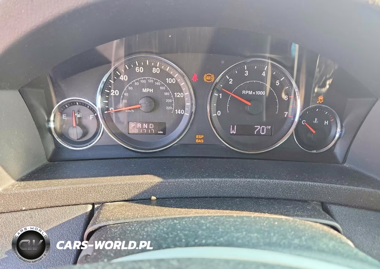 2008 Jeep Grand Cherokee Laredo VIN:1J8GR48K28C216260 - 9