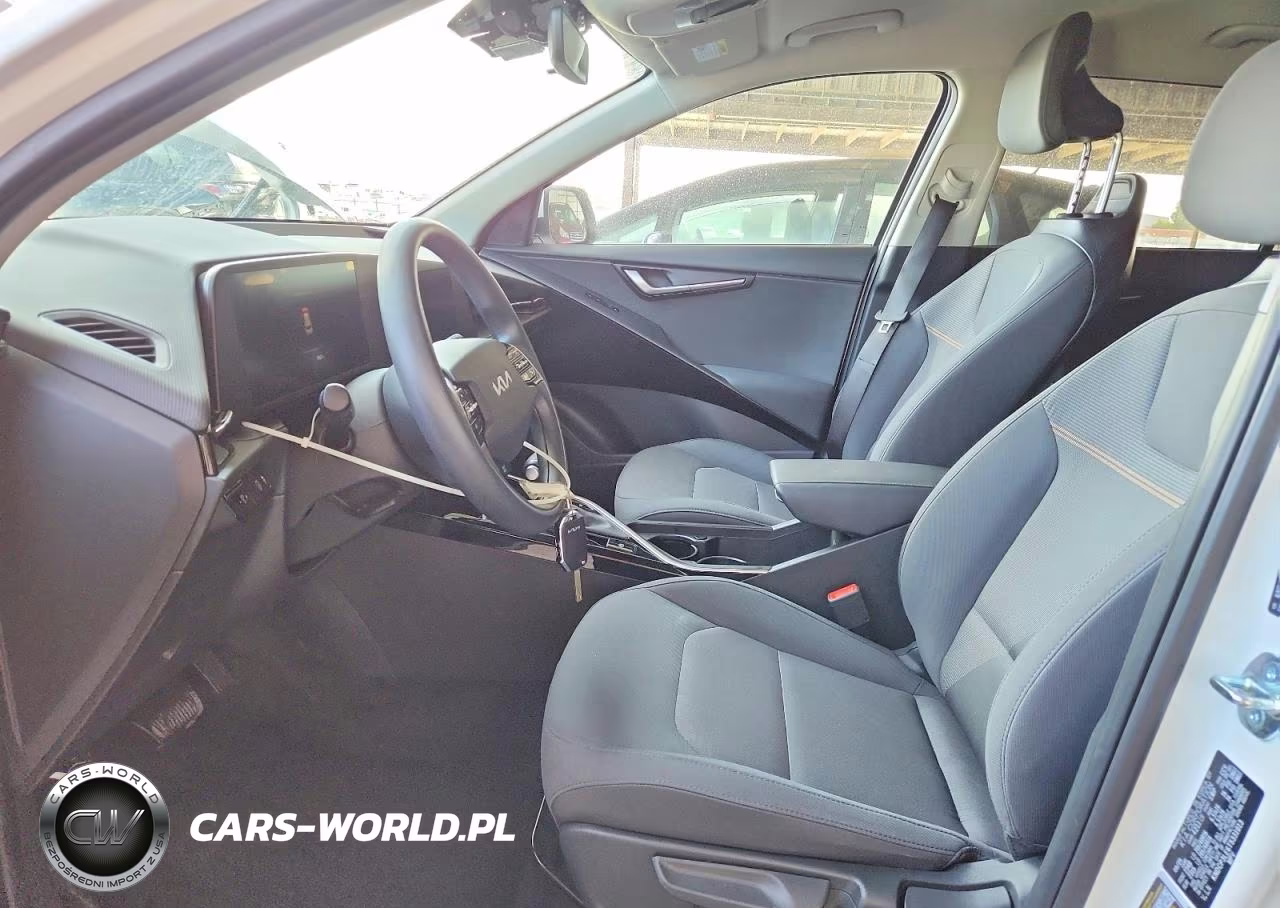 2026 Kia Niro Lx VIN:KNDCP3LE6T5331013 - 7
