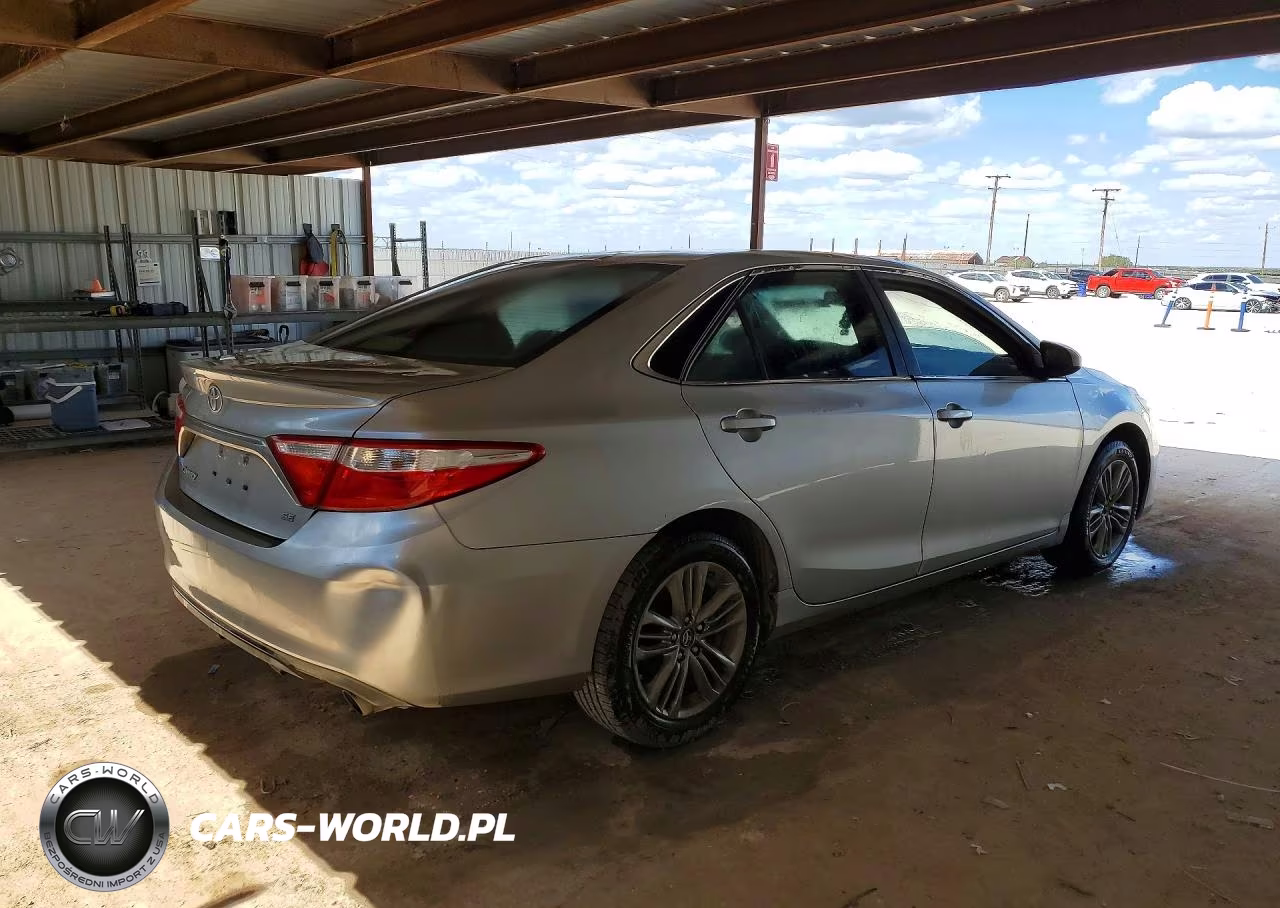 2017 Toyota Camry Se VIN:4T1BF1FK2HU311905 - 3