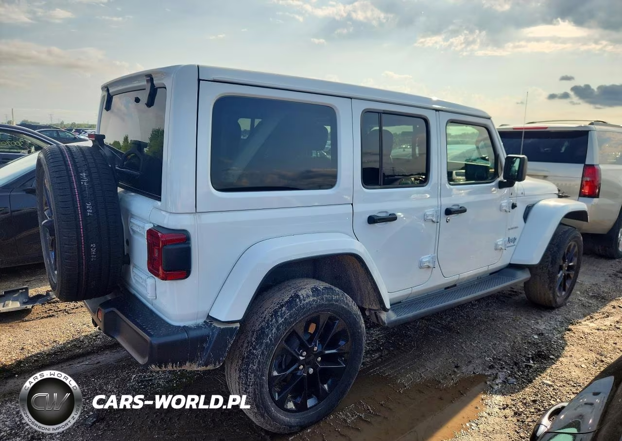 2023 Jeep Wrangler Sahara 4Xe VIN:1C4JJXP65PW555909 - 3