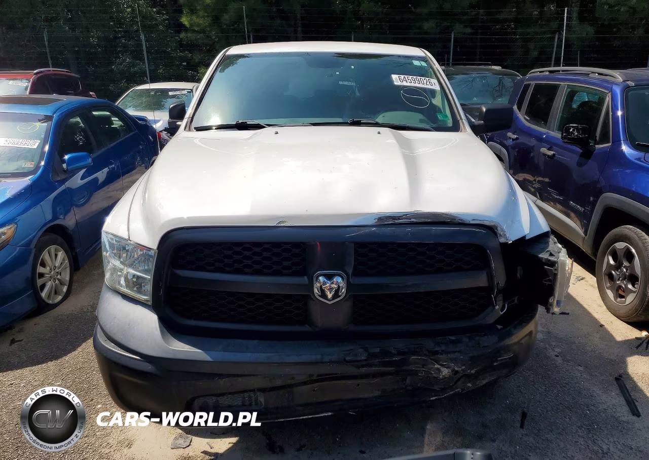 2019 Ram 1500 Classic Tradesman VIN:1C6RR6FG0KS603744 - 5