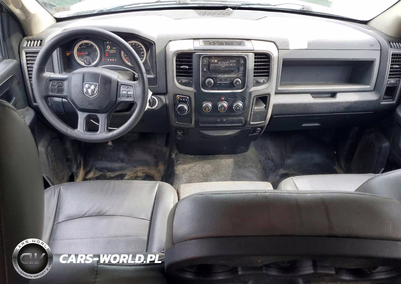 2019 Ram 1500 Classic Tradesman VIN:1C6RR6FG0KS603744 - 8