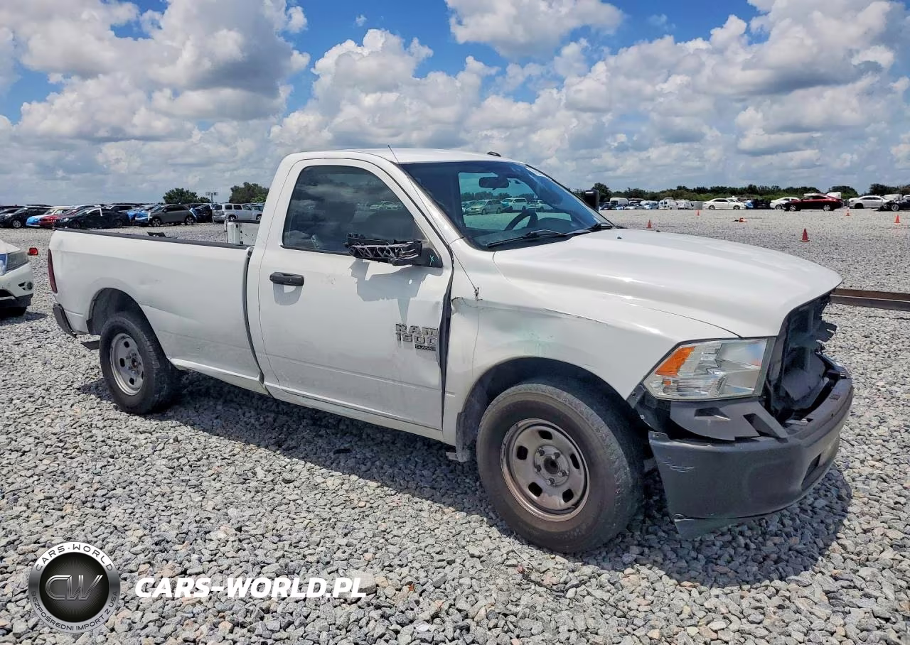 2022 Ram 1500 Classic Tradesman VIN:3C6JR6DG0NG300989 - 4