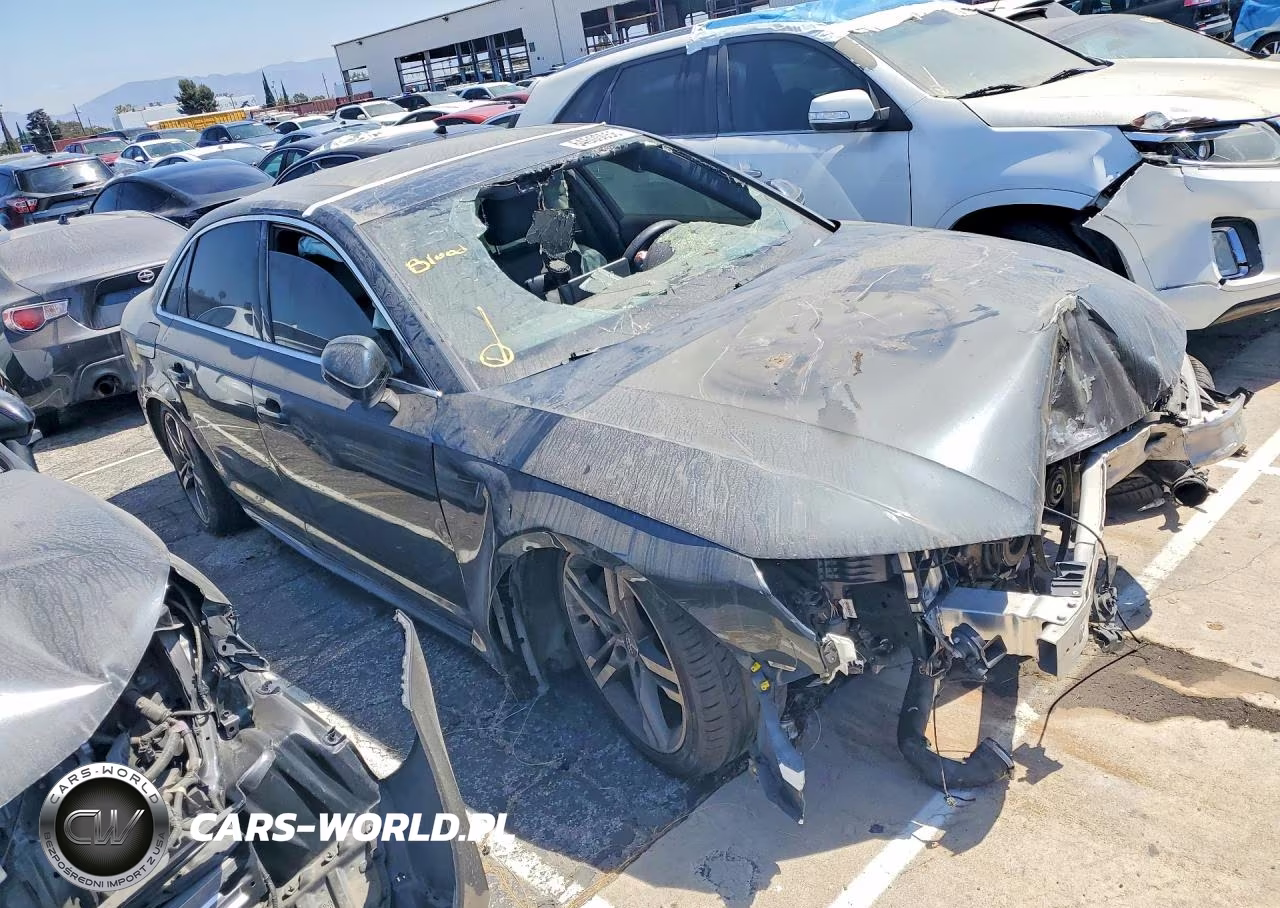 2018 Audi A4 Premium Plus VIN:WAUENAF43JN004827 - 4