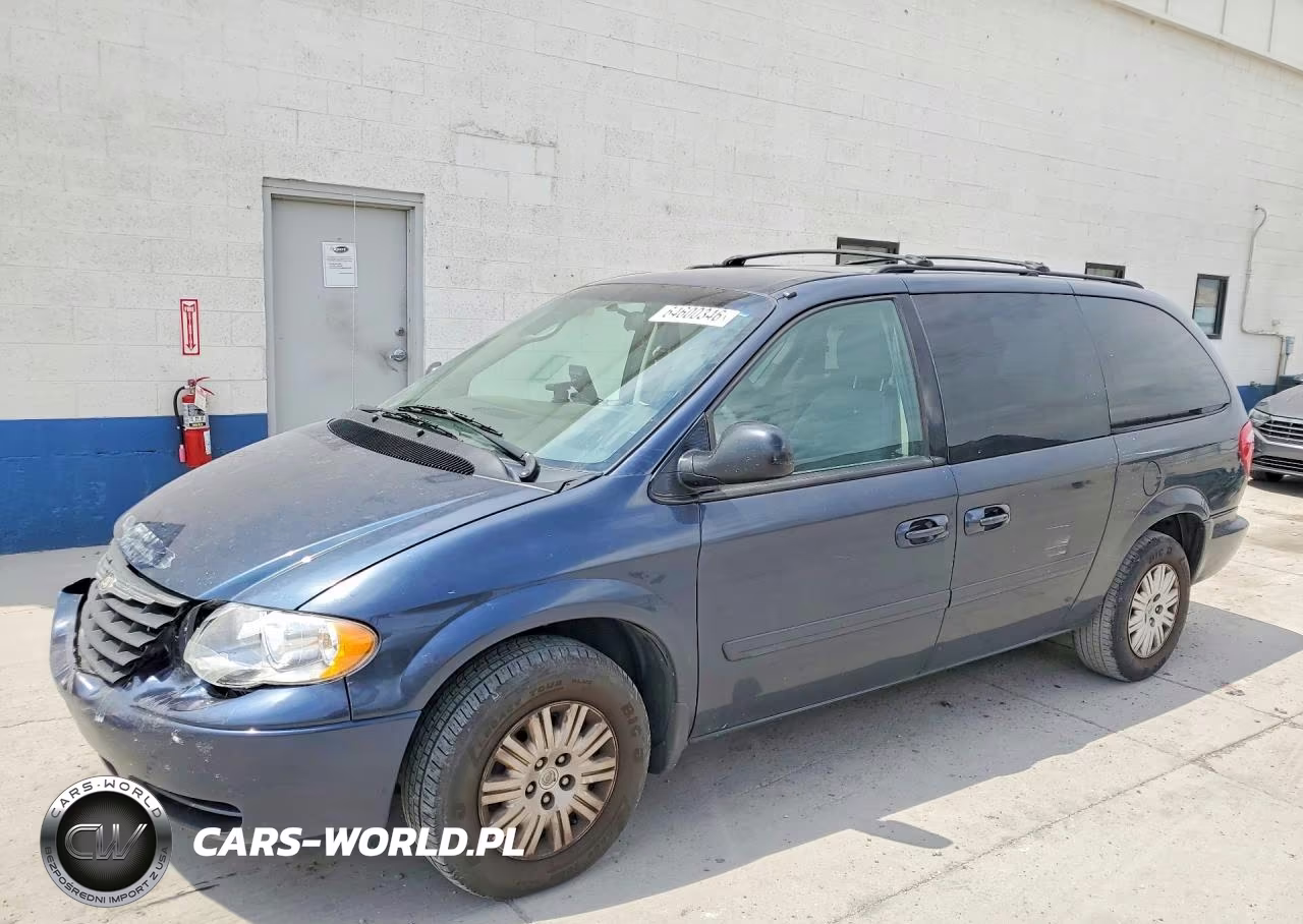 2007 Chrysler Town & Country Lx