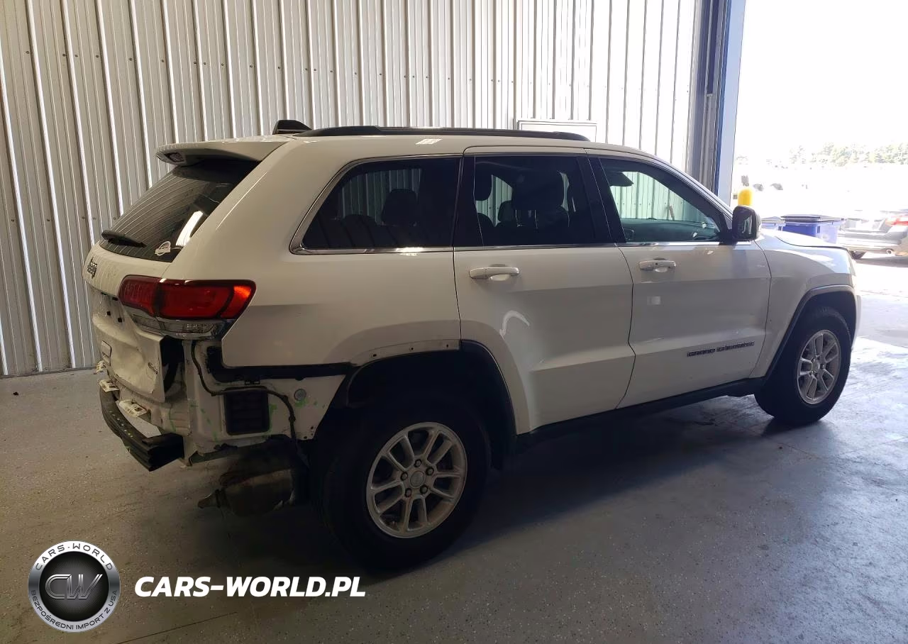 2020 Jeep Grand Cherokee Laredo VIN:1C4RJEAG6LC211963 - 3